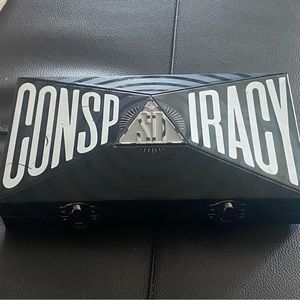 Jeffree Star x Shane Dawson Conspiracy Palette